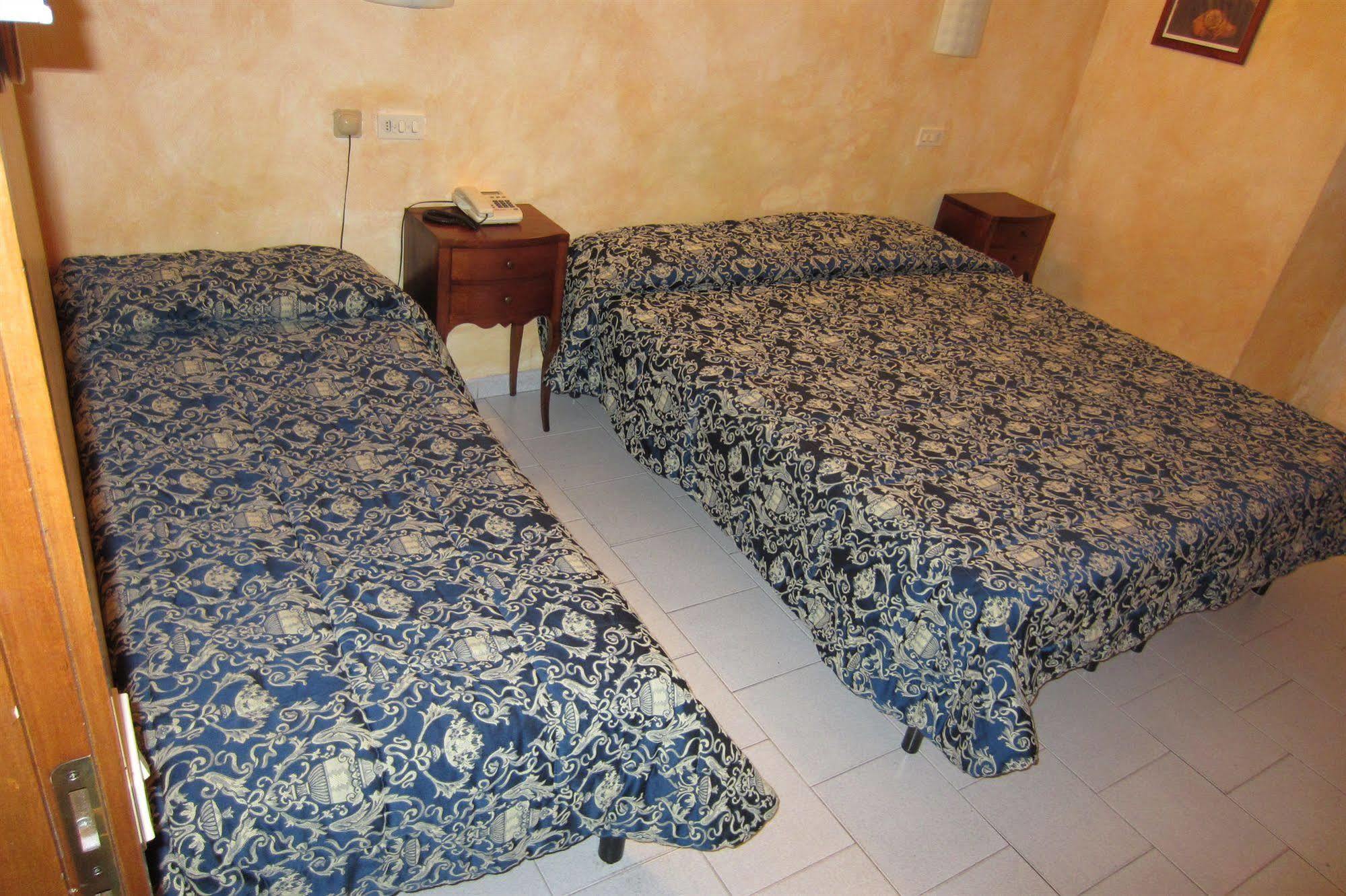 Hotel Brooklyn - Ex Hotel Lombardi Firenze Kültér fotó